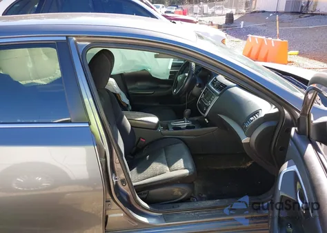 2016 Nissan Altima 2.5 S z USA, uszkodzony, nr VIN 1N4AL3AP2GC136489